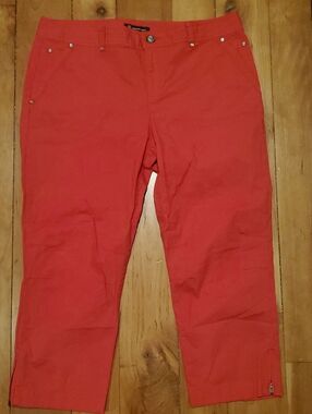 INC. red Capri Pants Jeweled  6 Pocket